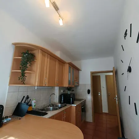Majus 8 * Dunaújváros