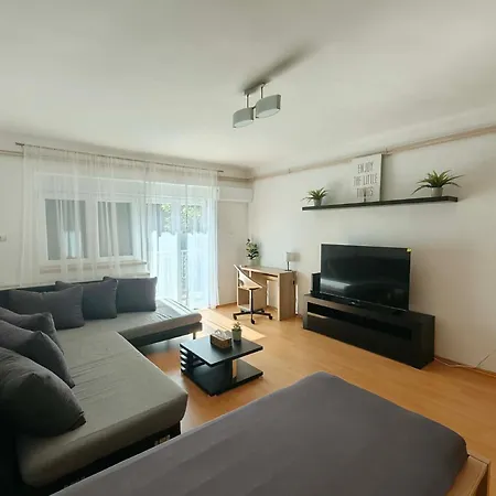 Majus 8 Appartement *